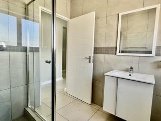 3 Bedroom Property for Sale in Reebok Western Cape